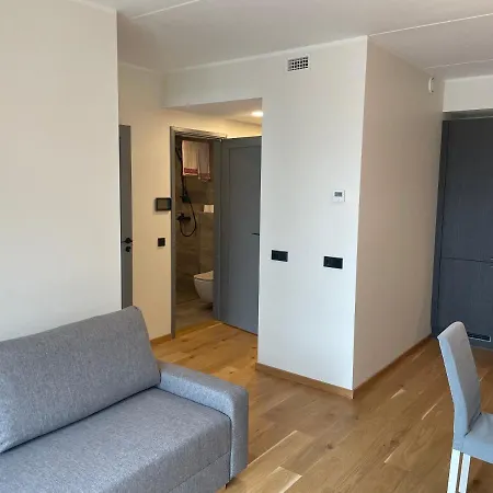 Uus Mai Taenava Korter Daire