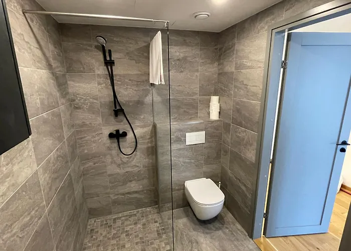 Uus Mai Taenava Korter 派尔努