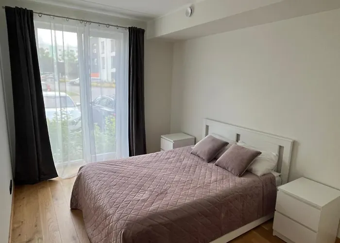 Uus Mai Taenava Korter 公寓